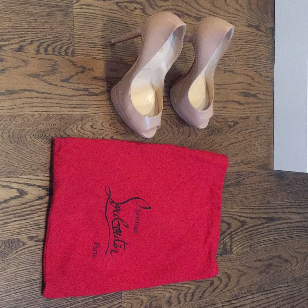 Christian Louboutin Prive Open Toe Pump